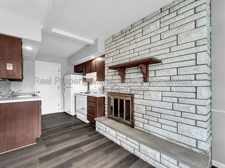 2105 S Barcliff Ave — Photo 7