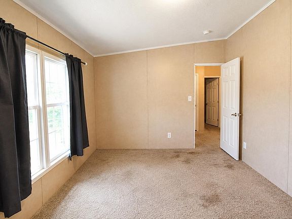 4th image of 7051 S Rutan St