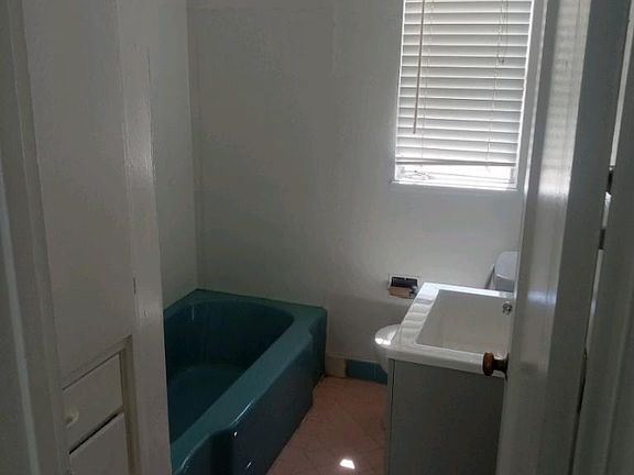 3rd image of 2722 Havenscourt Blvd