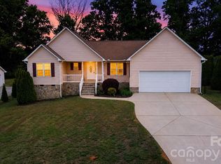 227 Periwinkle St, Lincolnton, NC 28092