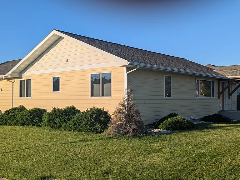 145 Forest Grove Ln — Photo 4