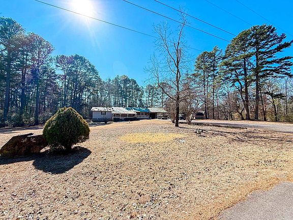 2nd image of 715 Jason St