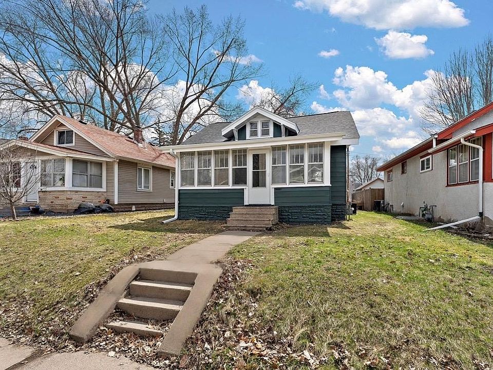 1st image of 1810 Ross Ave E
