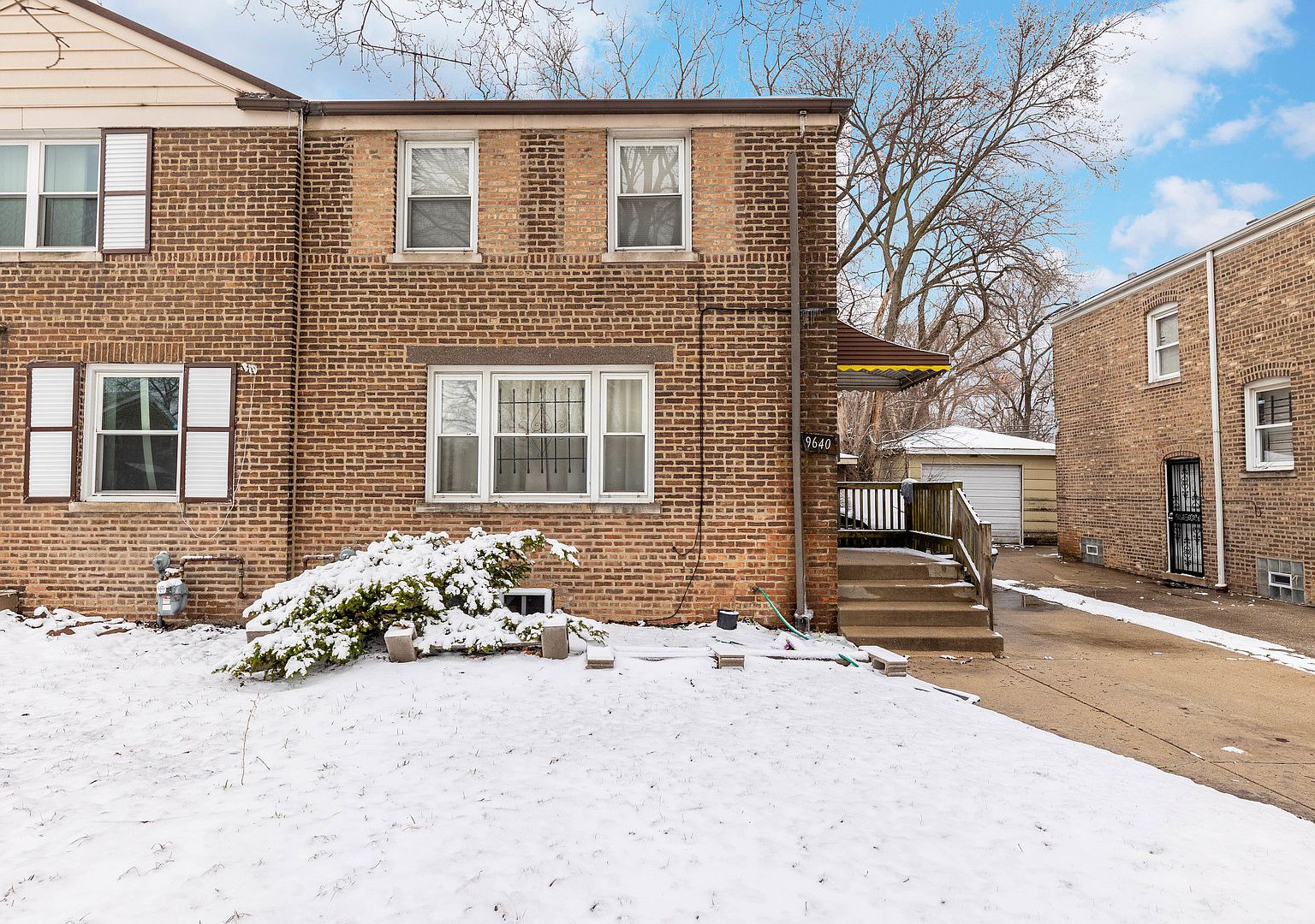 9640 S Hoxie Ave, Chicago IL - Owner Finance Home