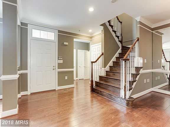 3rd image of 43402 Westchester Sq
