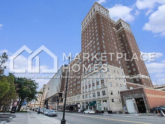 2nd image of 525 W Lafayette Blvd #15D