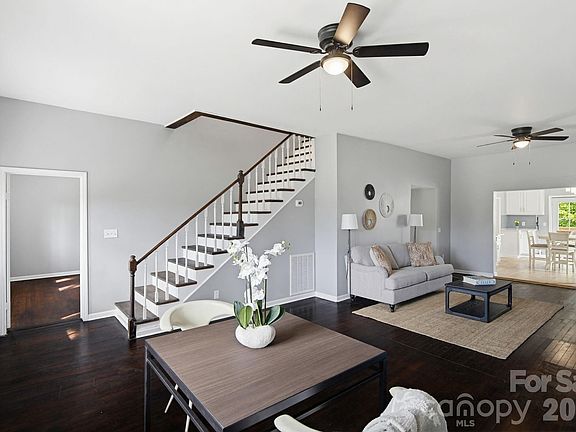 4th image of 314 N Ridge Ave