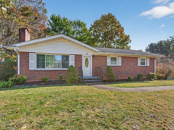 2nd image of 316 Morningside Dr NE