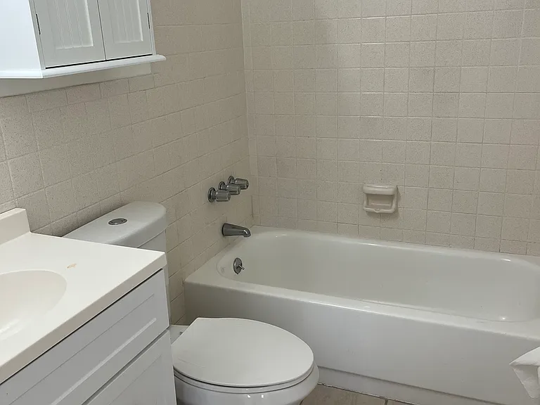 333 SE Martin Ave #3 — Photo 5