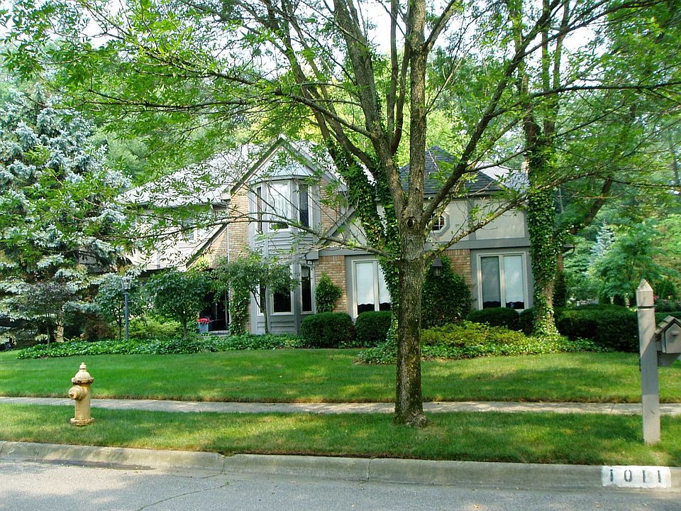 1011 Ravine Ridge Dr.