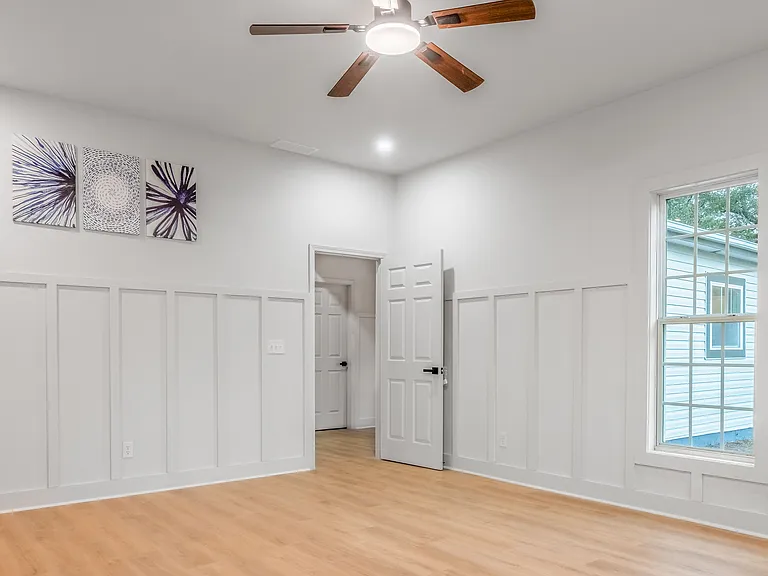 453 Folk Ave — Photo 13