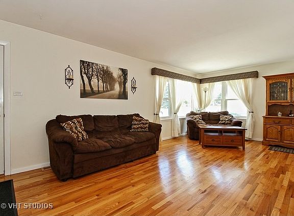 2nd image of 16807 S Oketo Ave