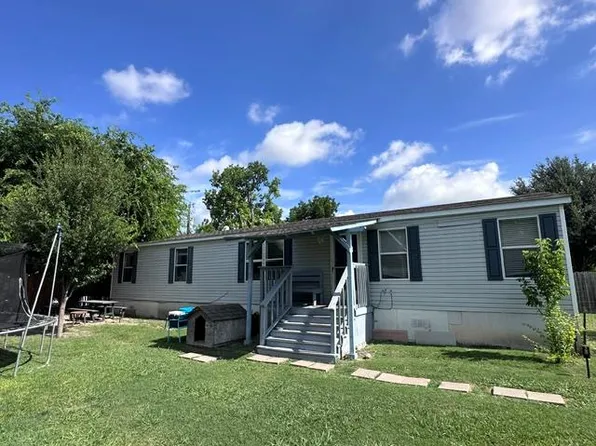106 Ramirez St, Kyle, TX 78640