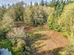 9811 NE Rose Trail Lane, Bainbridge Island, WA