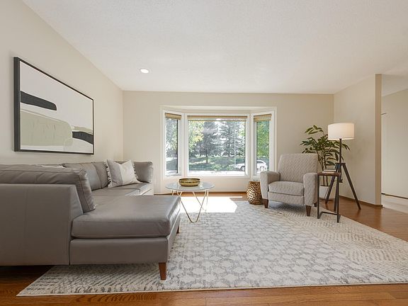 5th image of 4904 11th Ave NW