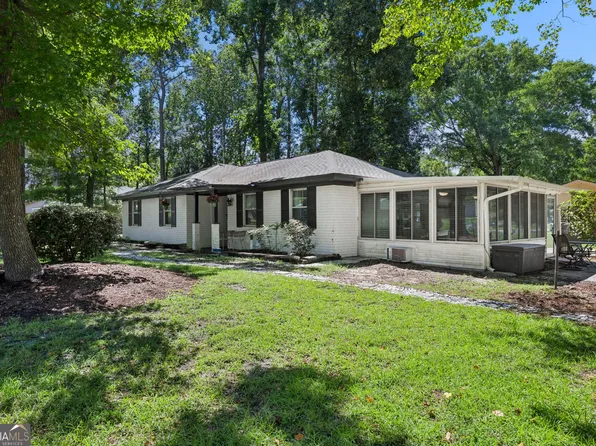 352 Sandpiper Rd, Richmond Hill, GA 31324