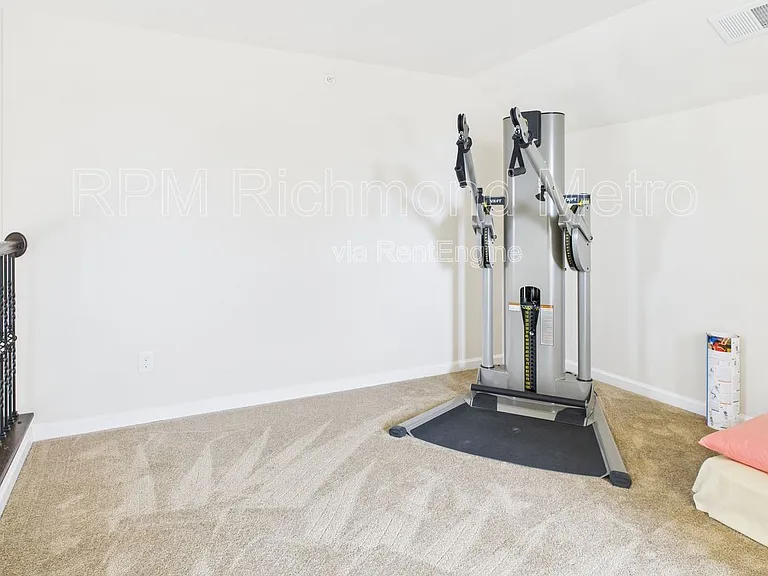 2200 Liesfeld Pkwy — Photo 47