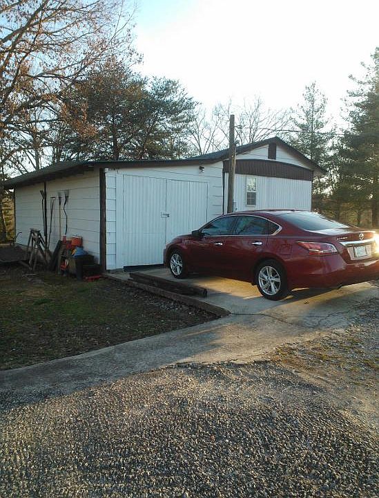 2nd image of 212 Kilgore Ln
