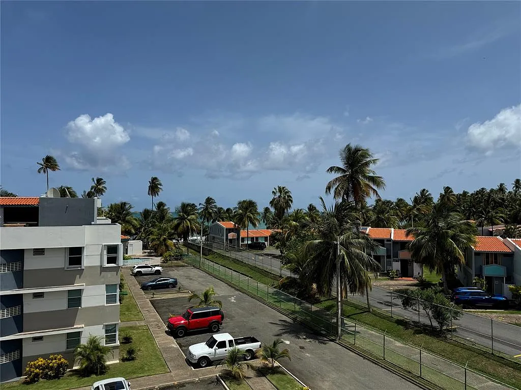 2 bed, 2.5 bath, 1466 sqft, $1,650 — Photo 3