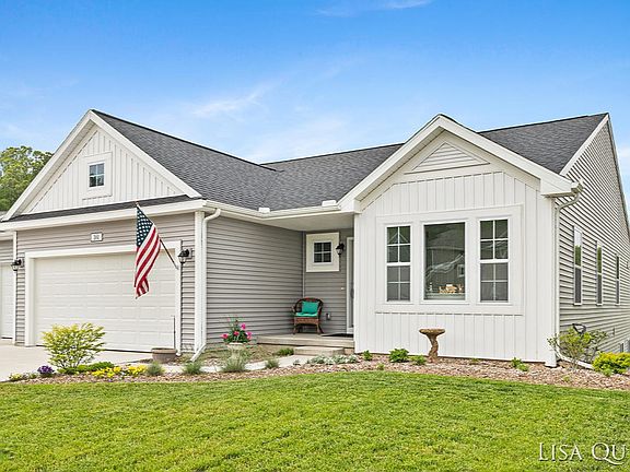 2nd image of 361 Wagonwheel Ct