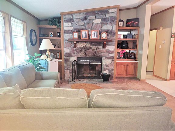 3rd image of 3340 Birchwood Trl