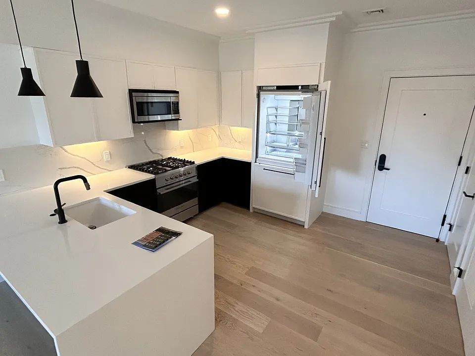 50 Leo M Birmingham Pkwy #506