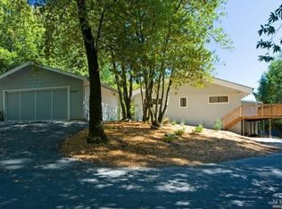 7045 Ellen Ln, Forestville, CA 95436