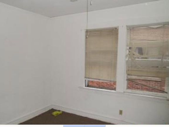 4th image of 8159 S South Shore Dr