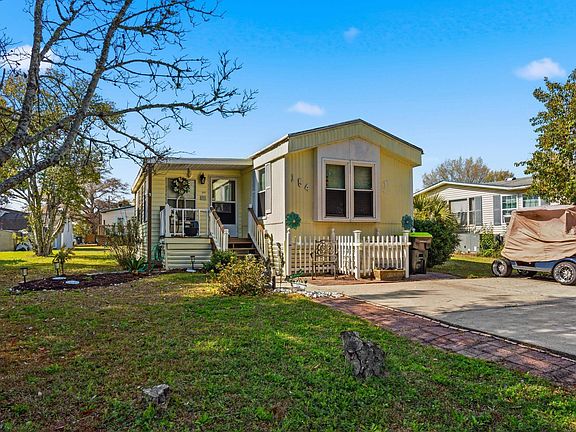 3rd image of 154 Crooked Island Circle