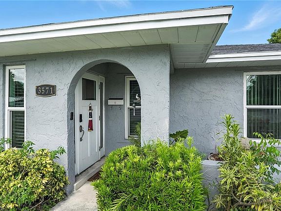 4th image of 3571 Santiago WAY