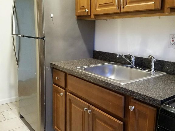 4th image of 3410 84th St APT H31