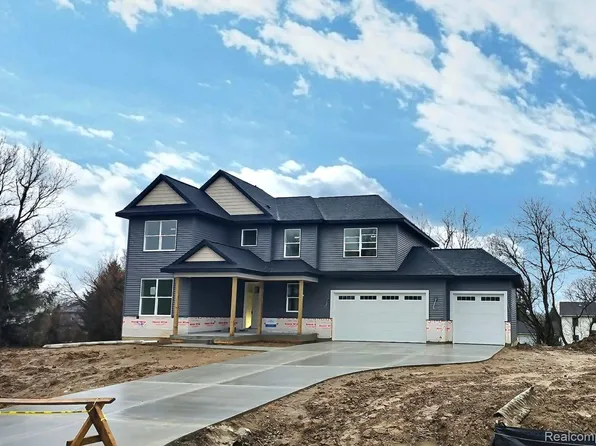 16344 Shadow Ln, Linden, MI 48451