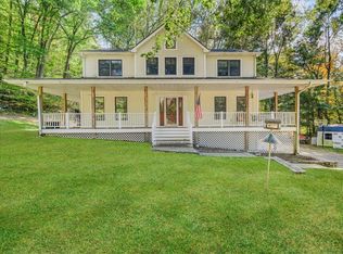 466 Oscawana Lake Rd, Putnam Valley, NY 10579