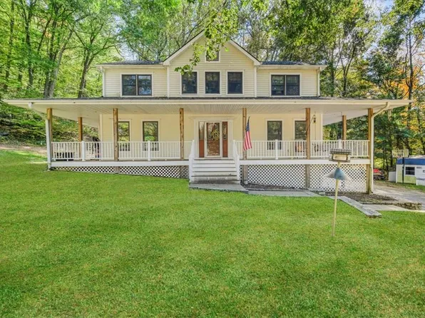 466 Oscawana Lake Road, Putnam Valley, NY 10579