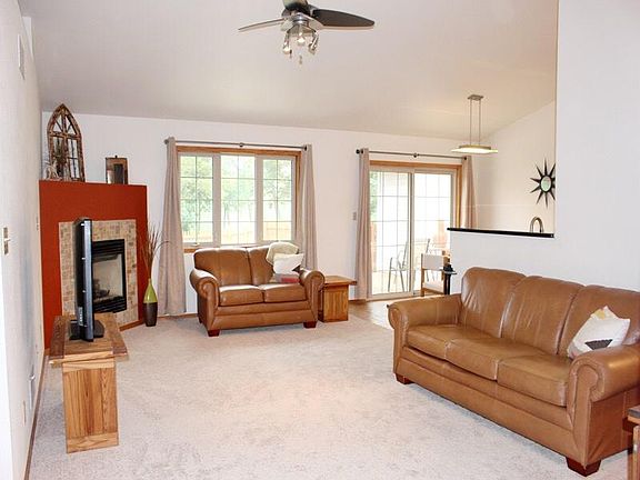 2nd image of 939 W York St #1