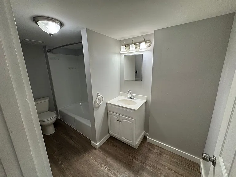 48-50 Portland St #2-48 — Photo 5
