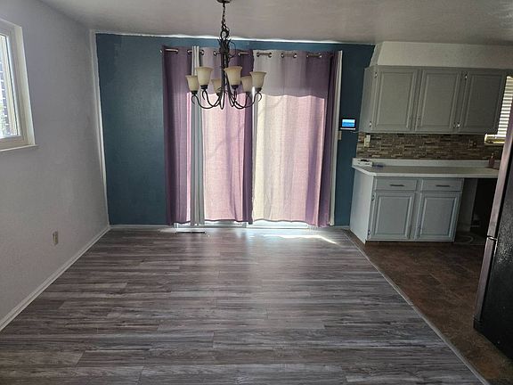 2nd image of 2220 Essex Ln