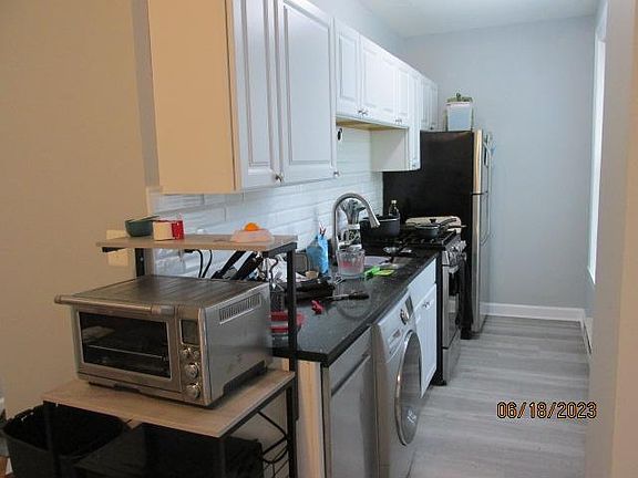 4th image of 917-917 W Waveland Ave #917-2A