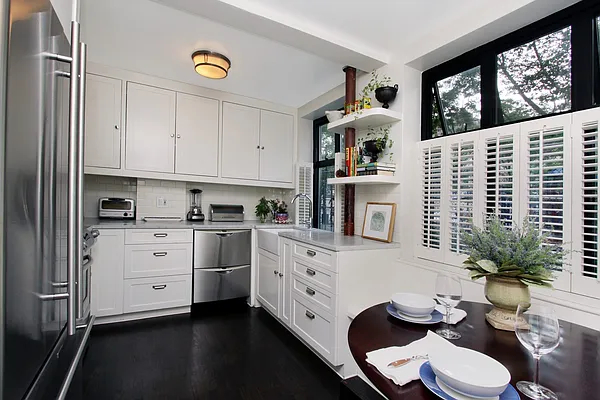 Sold by Corcoran | media 10