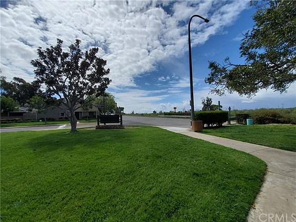 3rd image of 11 Surfside Ct #35