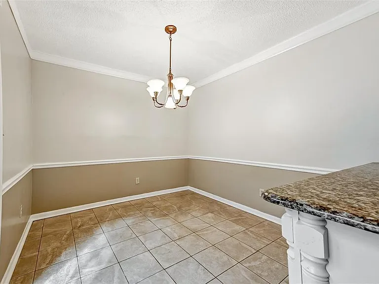 2833 Orange Tree Cir N #C — Photo 12