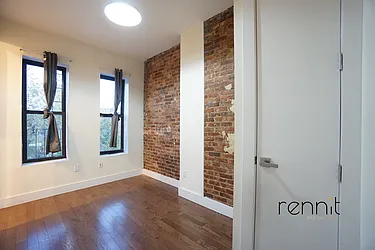 Rented by Rennit Inc.