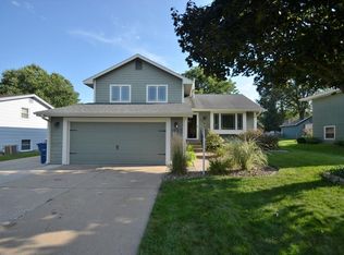 1937 Thornton Ct, Des Moines, IA 50320