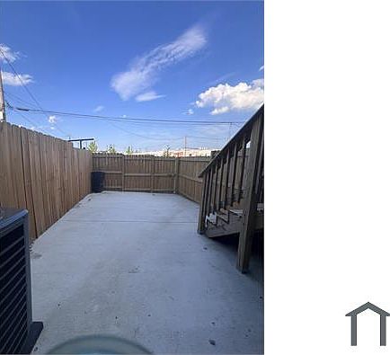 5th image of 1241 N Broadway