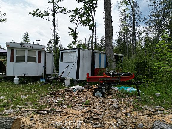 5th image of 3248 Monck Rd