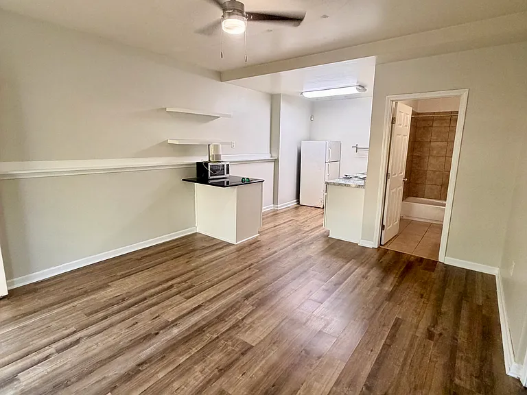471 Pond Weed Dr #BASEMENT — Photo 3