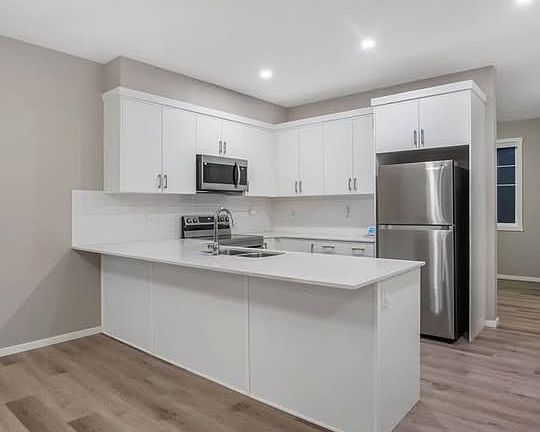 4th image of 20813 19a Ave NW