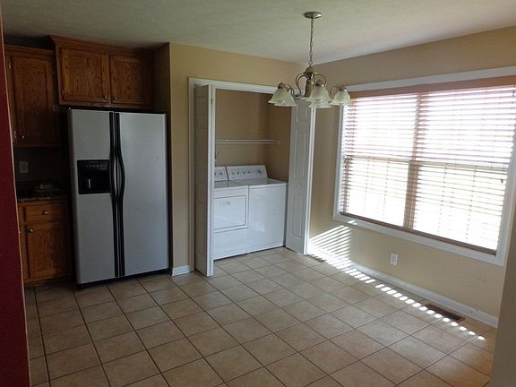 4th image of 963 Cindy Jo Ct