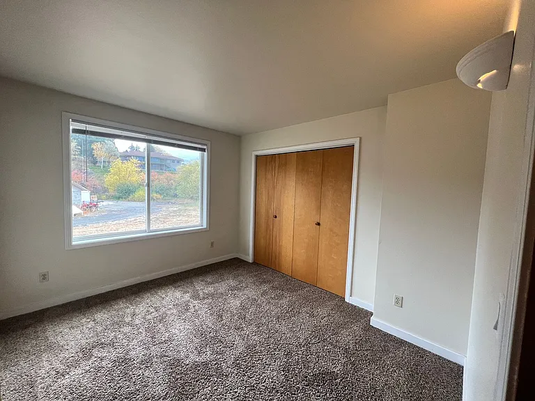 1304 N Brooklane St — Photo 25