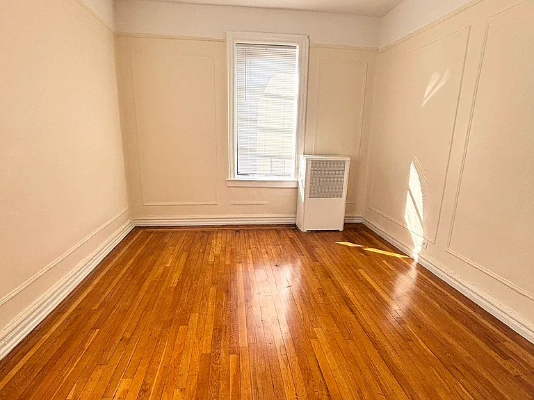 1793 Riverside Dr #6E — Photo 10